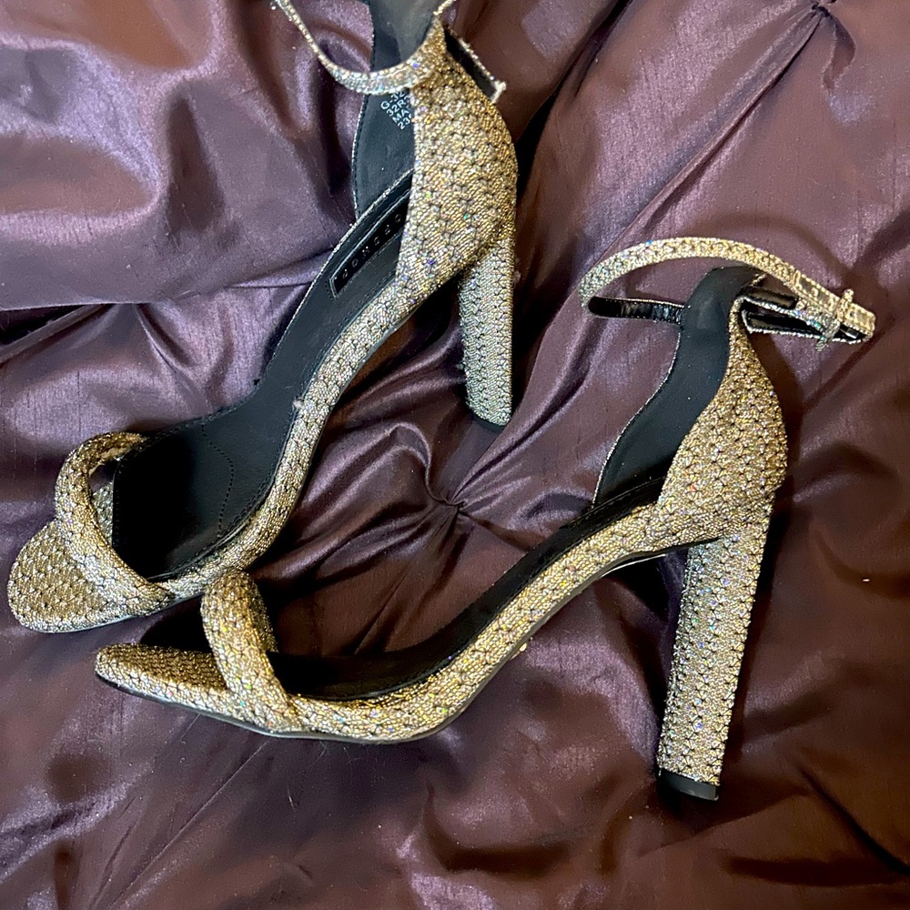 Chunky heel sparkly silver sz 7.5